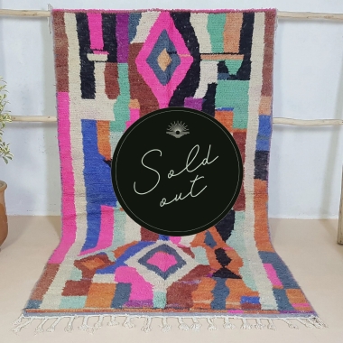 Dywan Modern Boujaad, 260 x 150 cm ręcznie tkany z owczej wełny w Maroku 